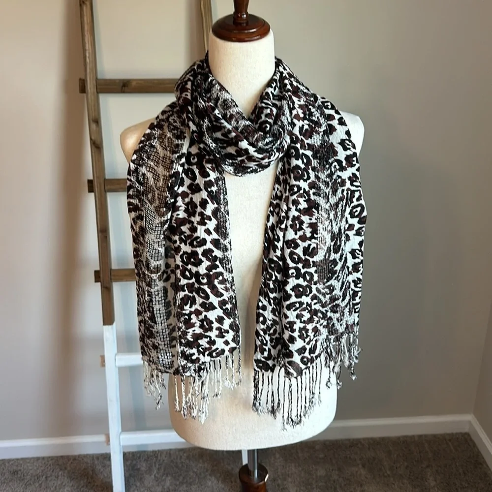 Collections Eighteen Animal Print Scarf with Fringe